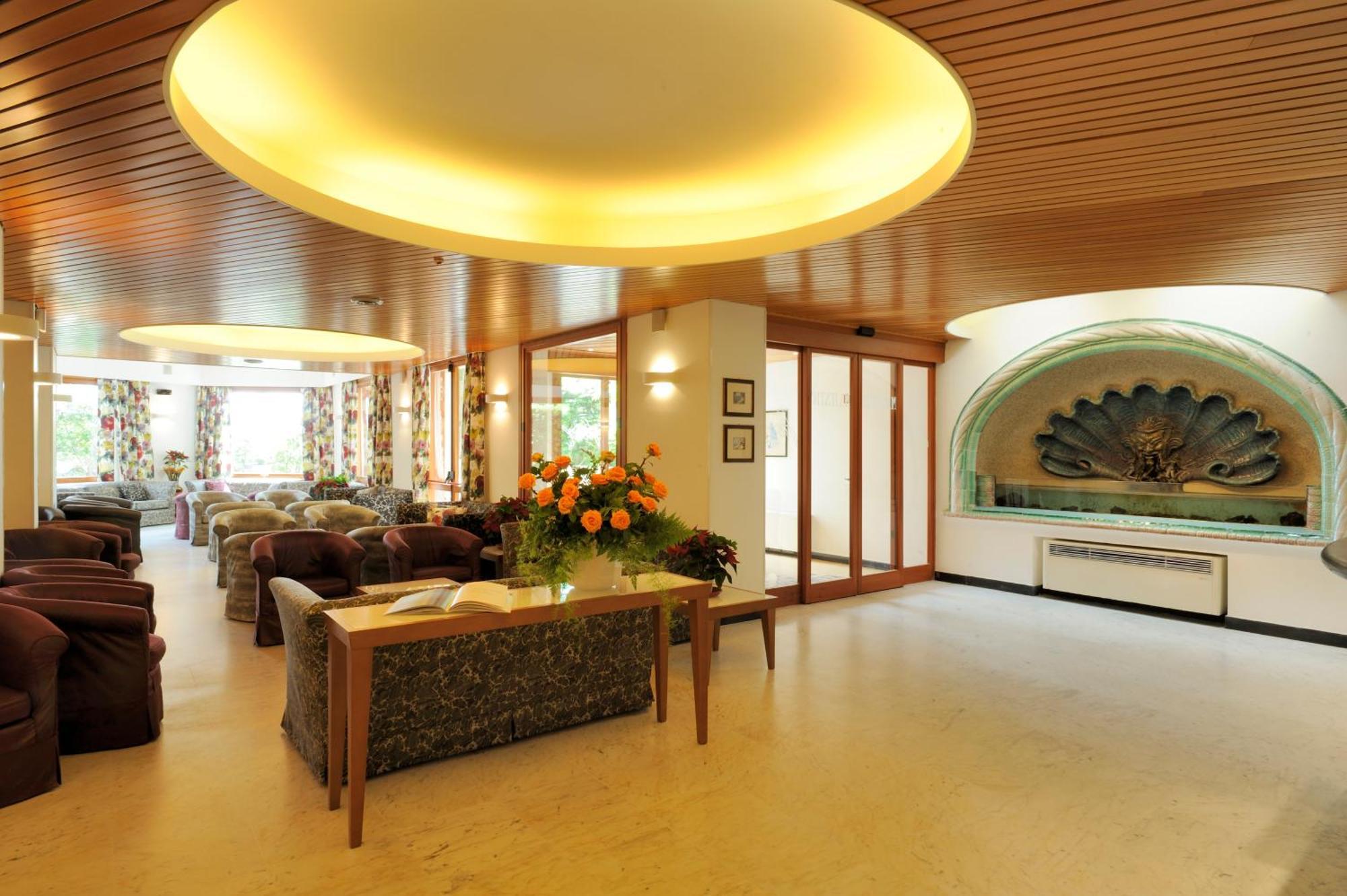 Majestic By Lvg Collection Hotel 4*